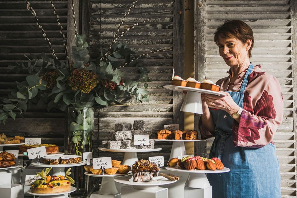 Love Sarah Review - A Proud Collapsed Cake of Disappointment