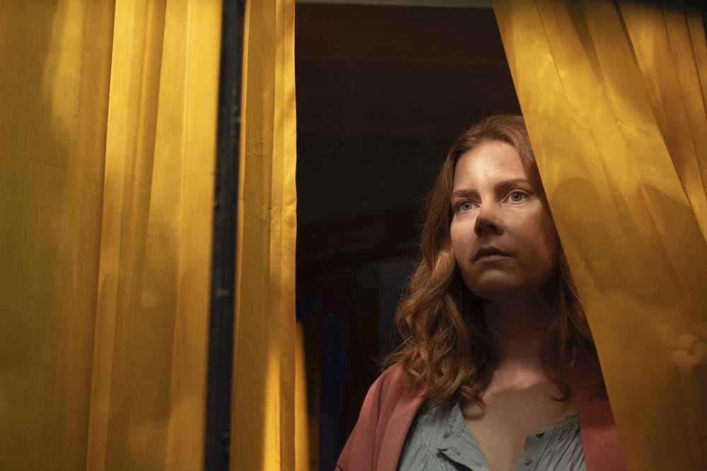 The Woman in the Window Review - A Thriller That Forgets to be Thrilling