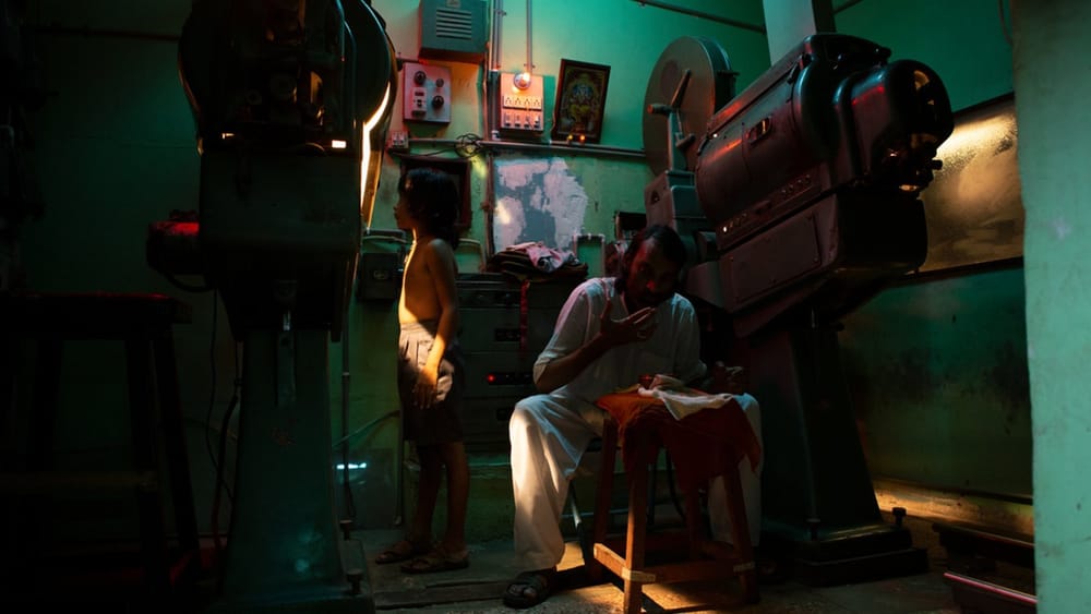 Last Film Show Review - A Film That Reveals Itself With a Final Act of Great Emotional Power and Visual Beauty