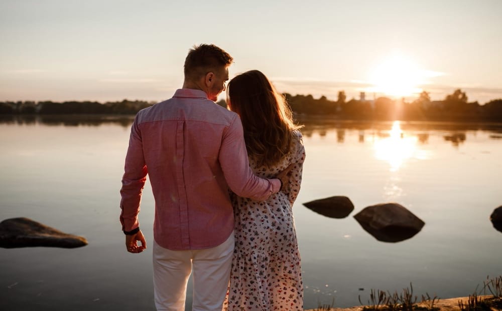 Enjoy Valentine's Day at Lovers by Lakeside in the Australian Botanic Gardens, NSW