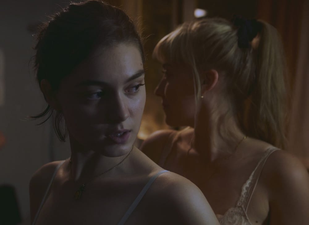 Happening (L’événment) Review - An Indelible and Absolutely Necessary Film