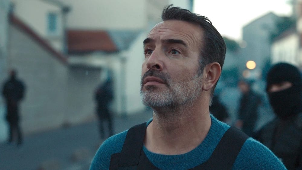 November (Novembre) Review - A Propulsive Manhunt Thriller About the 2015 Paris Attacks
