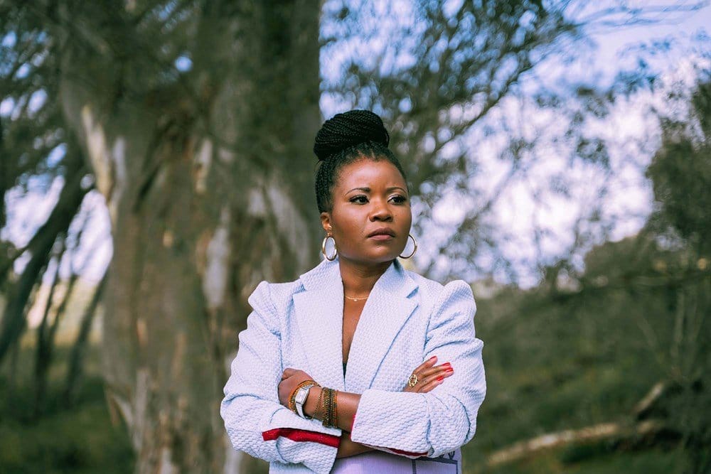 Santilla Chingaipe: Being Seen on Screen in the (Post) Colonial Landscape