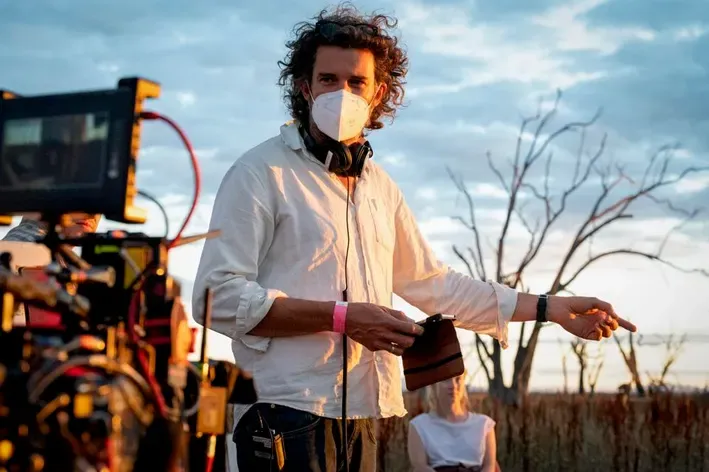 Foe Director Garth Davis Talks About Creating a Human Connection on Screen with Saorise Ronan and Paul Mescal in This Interview