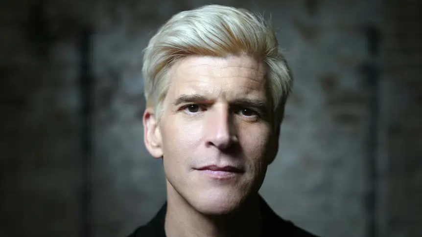 Osher Günsberg Talks About A World of Pain, SBS’s New Documentary on the Hidden Ailment