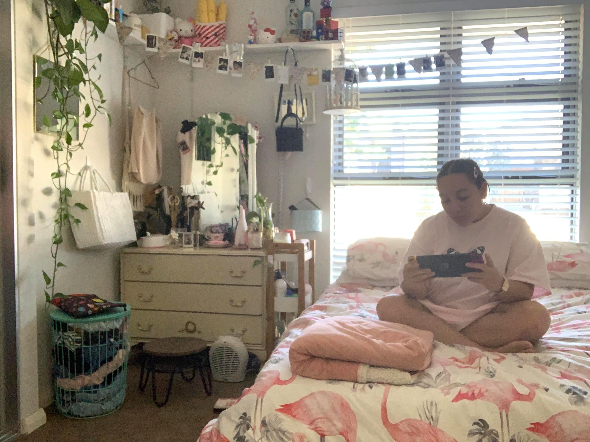 Courtney Thane (featured) like so many others, is currently working from home and finding she has a lot more free time than usual.
Photo: Courtney Thane